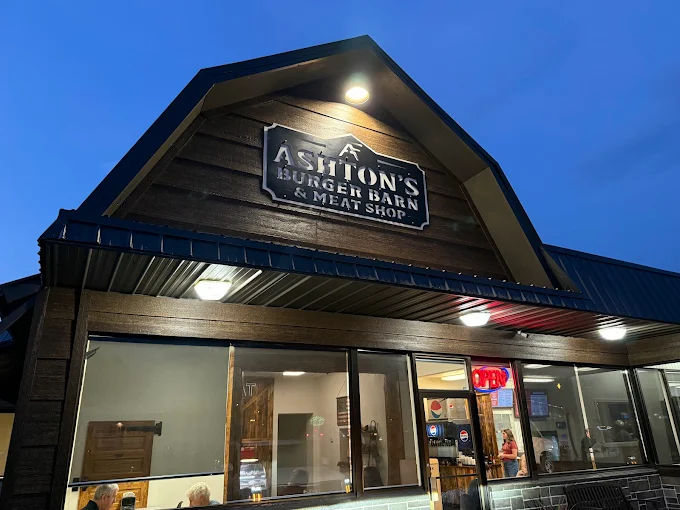 Ashton's Burger Barn Salem location